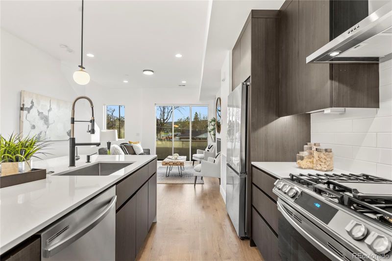 2168 Applewood Dr, Lakewood, CO 80215