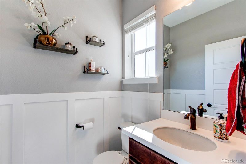 2 Equinox Cir, Erie, CO 80516