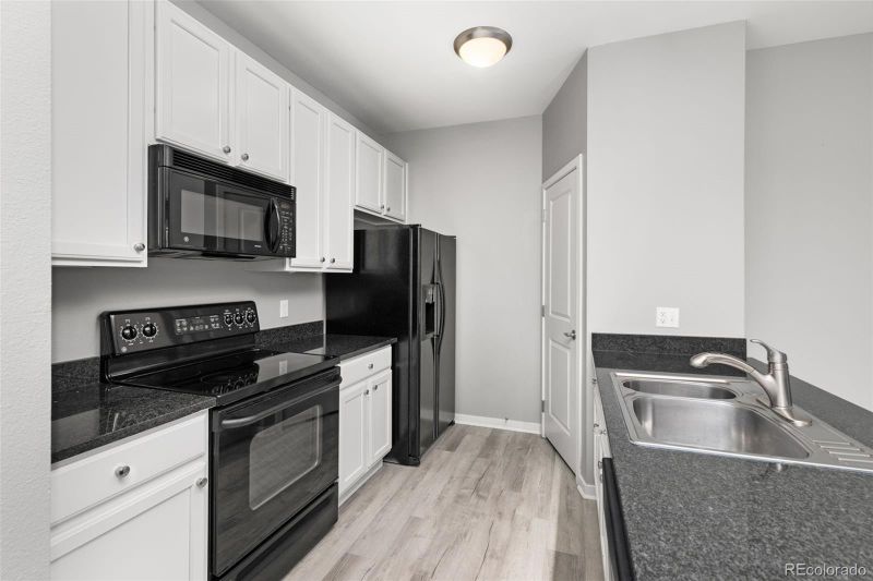 4100 Albion St #217, Denver, CO 80216