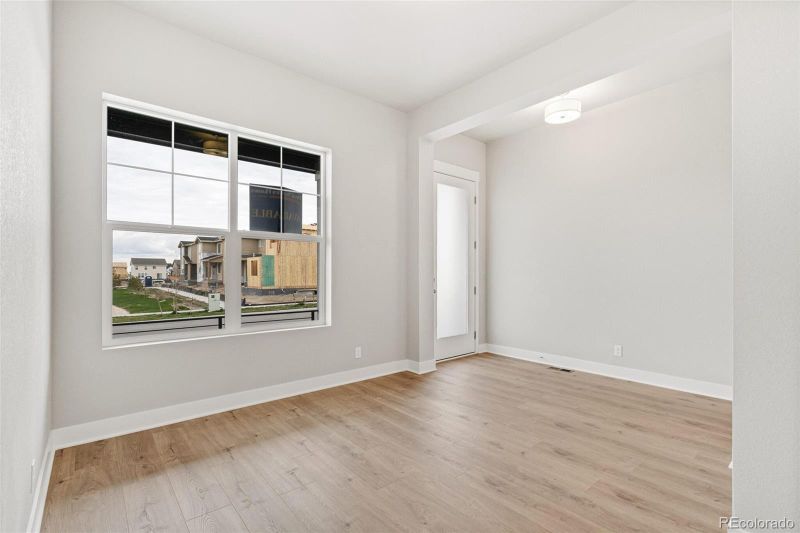 21104 E 62nd Ave, Aurora, CO 80019