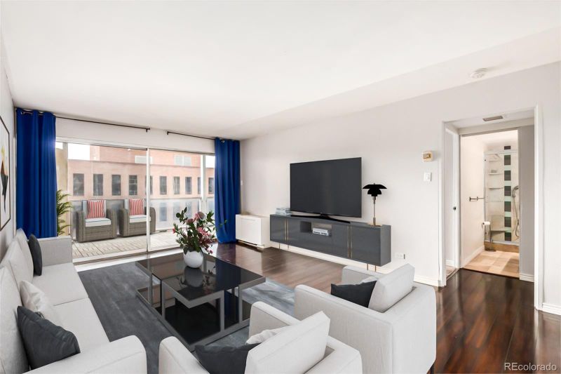 888 N Logan St #8A, Denver, CO 80203