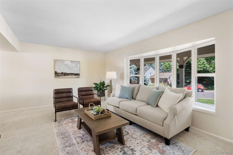 5716 E Weaver Pl, Centennial, CO 80111