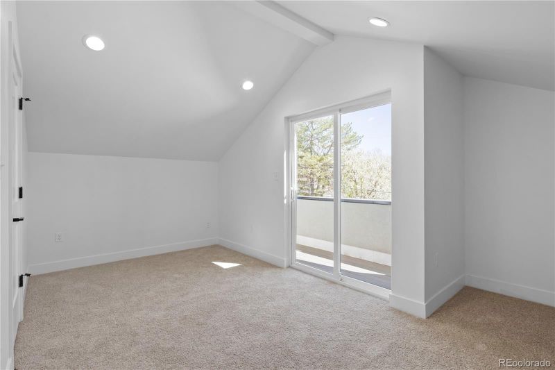 1340 N Knox Ct, Denver, CO 80204