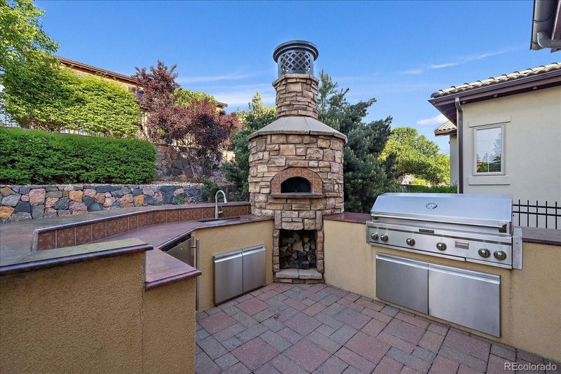 9494 Vista Hill Ln, Lone Tree, CO 80124