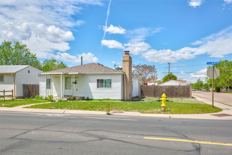 95 N 11th Ave, Brighton, CO 80601