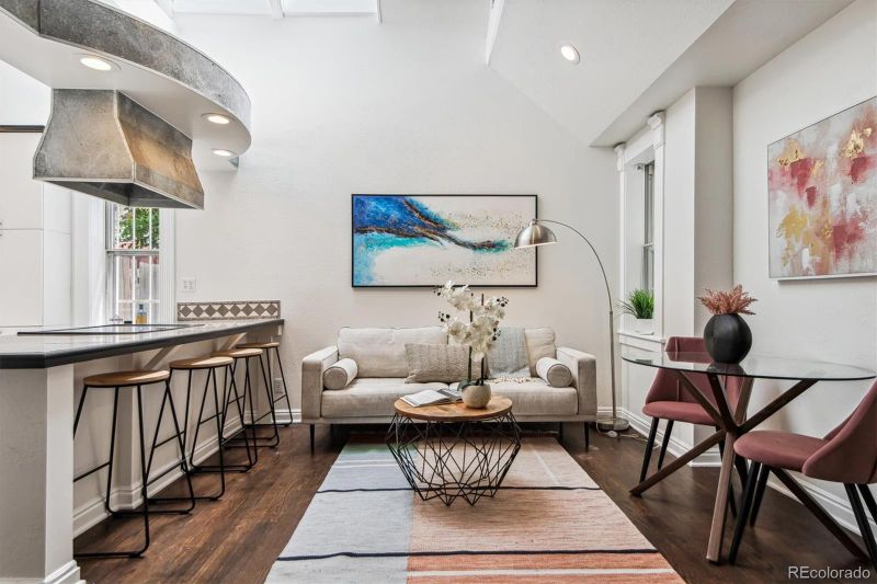 2318 N Emerson St, Denver, CO 80205