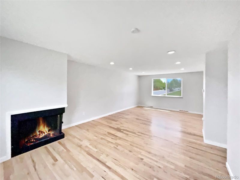 1801 S Clayton St, Denver, CO 80210