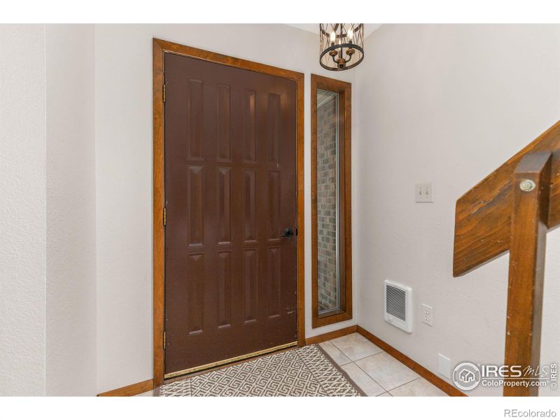 1906 Centaur Cir, Lafayette, CO 80026