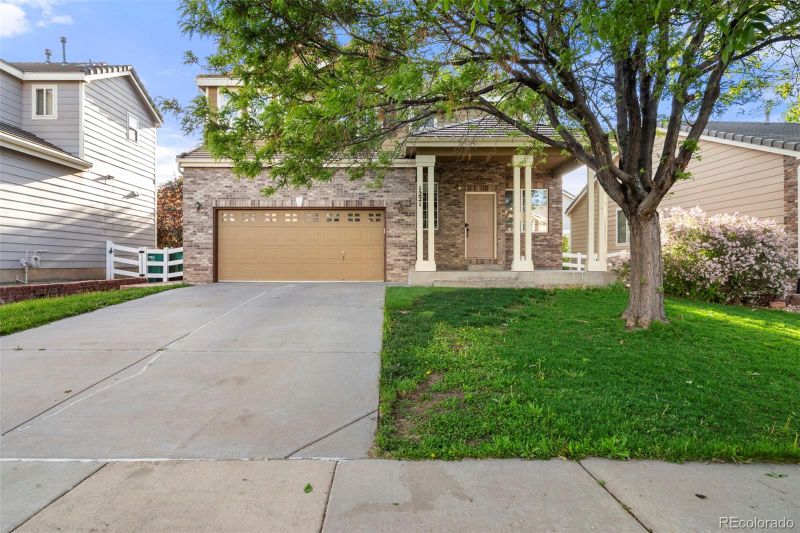 1221 S Fultondale Ct, Aurora, CO 80018