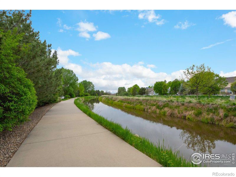 1907 Grays Peak Dr, Loveland, CO 80538