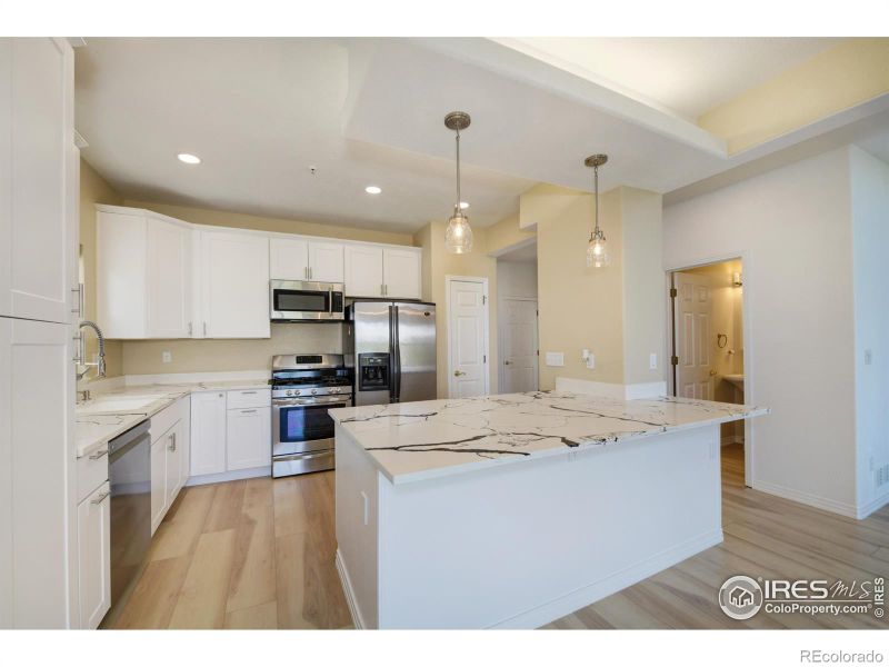 291 Rockview Dr, Superior, CO 80027
