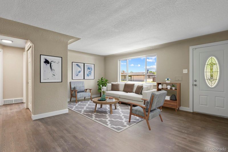 5345 Iris St, Arvada, CO 80002