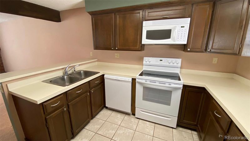 2872 W Long Dr #D, Littleton, CO 80120