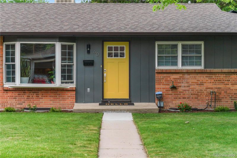 60 Dover St, Lakewood, CO 80226