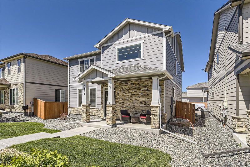 6892 Longpark Dr, Parker, CO 80138