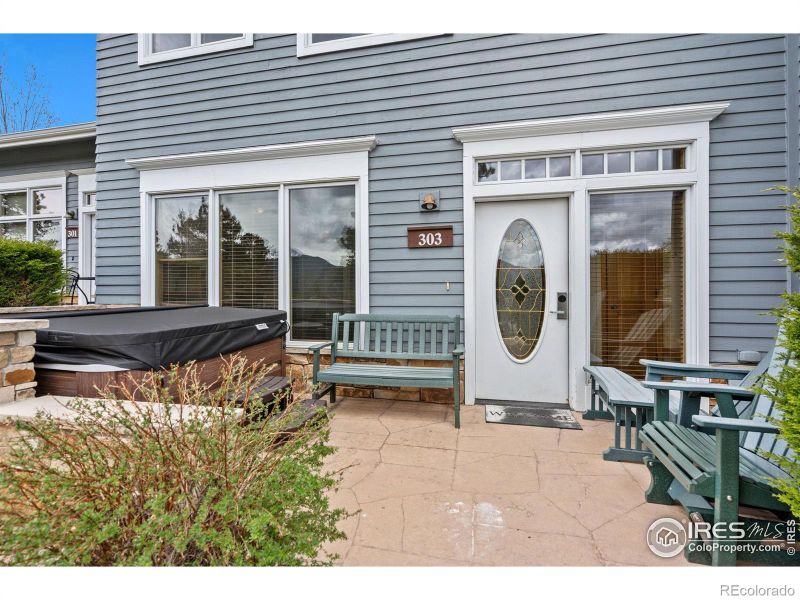 303 Overlook Ln, Estes Park, CO 80517