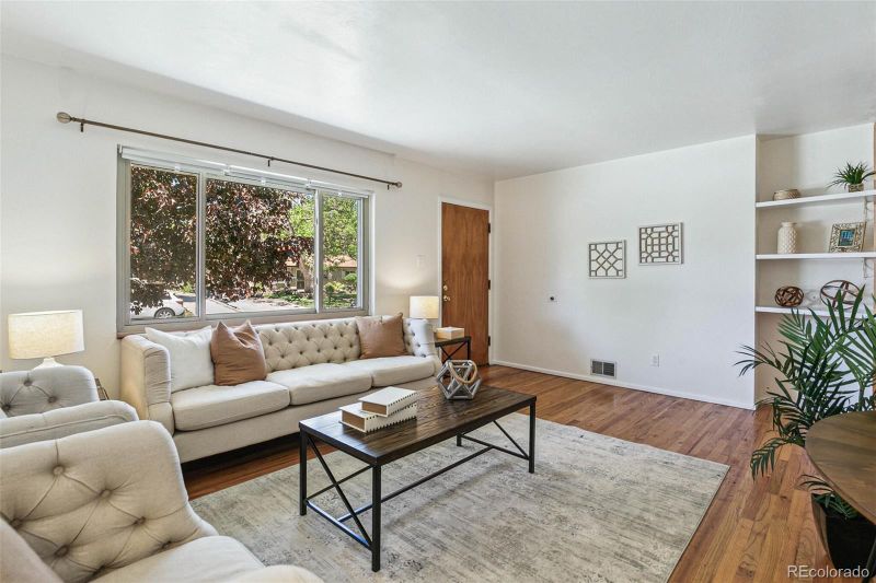 1936 S Newton St, Denver, CO 80219