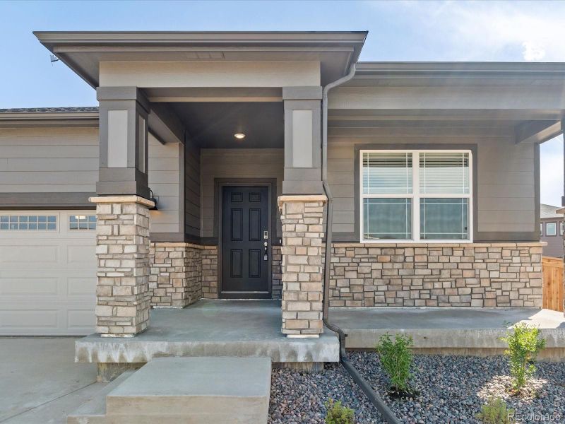 9153 Richfield St, Commerce City, CO 80022