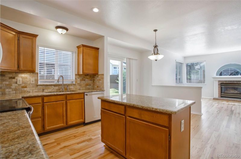 3747 Seramonte Dr, Highlands Ranch, CO 80129