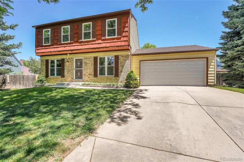 1082 S Kittredge Way, Aurora, CO 80017