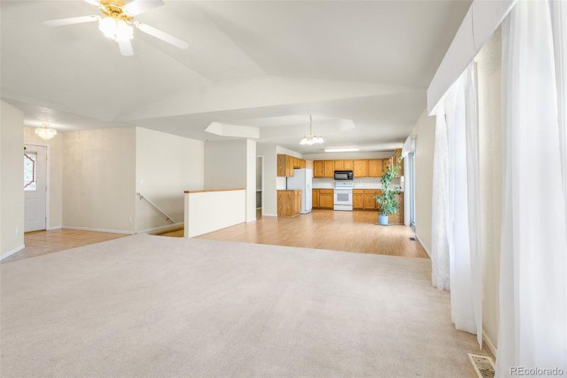11 Christensen Ct, Brush, CO 80723