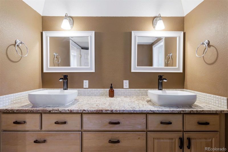 3106 S Sherman St, Englewood, CO 80113