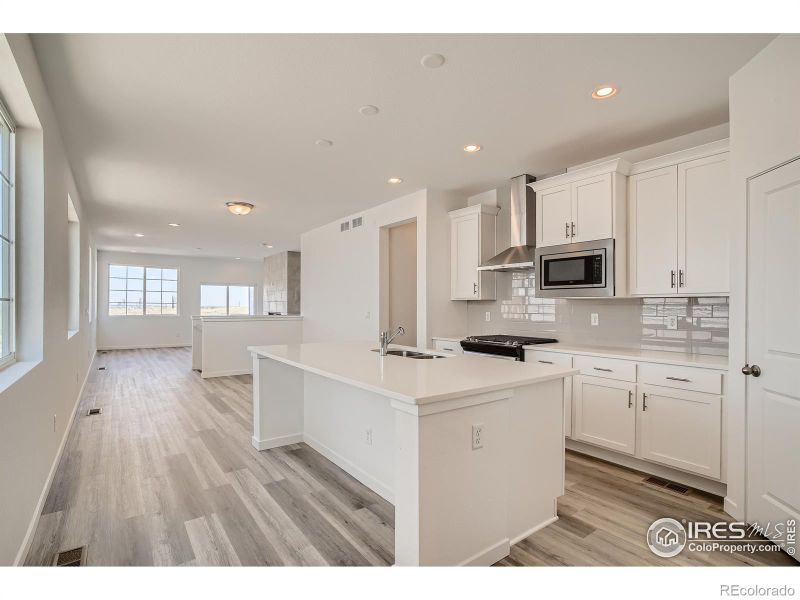 2941 Buffalo Fork Ln, Longmont, CO 80503