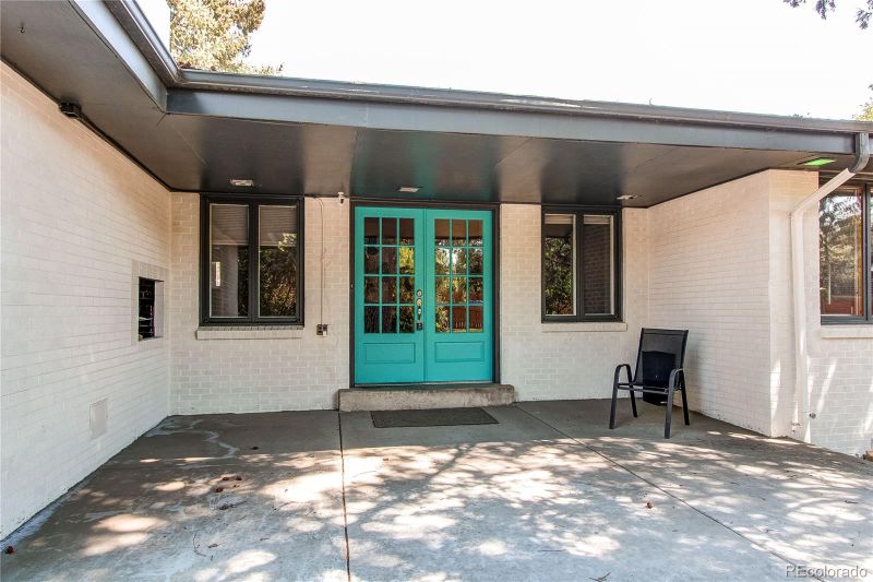 5655 E Iowa Ave, Denver, CO 80224