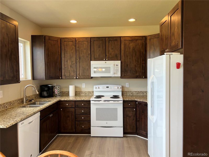 1258 4th Ave, Deer Trail, CO 80105