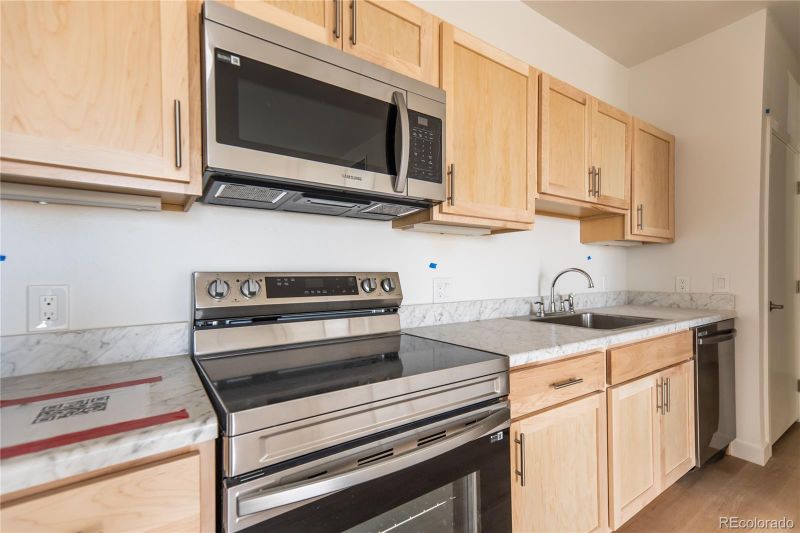 5702 N Central Park Blvd #303, Denver, CO 80238