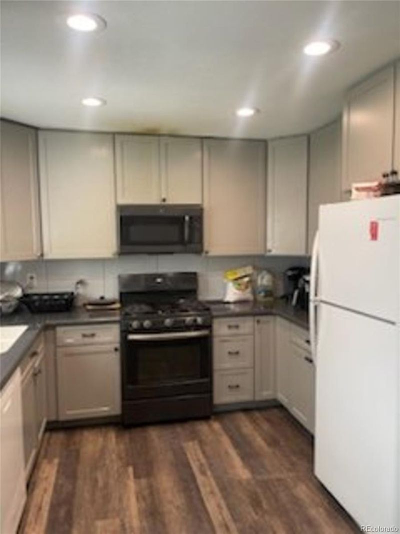 4112 S Laredo Way, Aurora, CO 80013