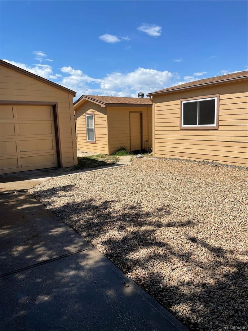 1213 Mackay Ct, Dacono, CO 80514