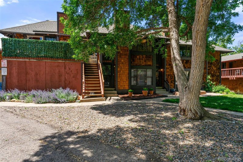 1315 S Crystal Way, Aurora, CO 80012