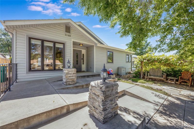 1148 Joliet St, Aurora, CO 80010