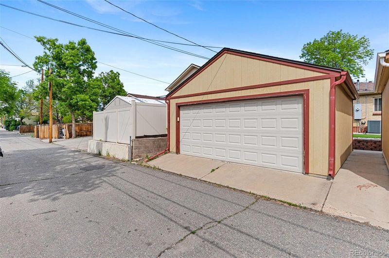 1915 S Pearl St, Denver, CO 80210