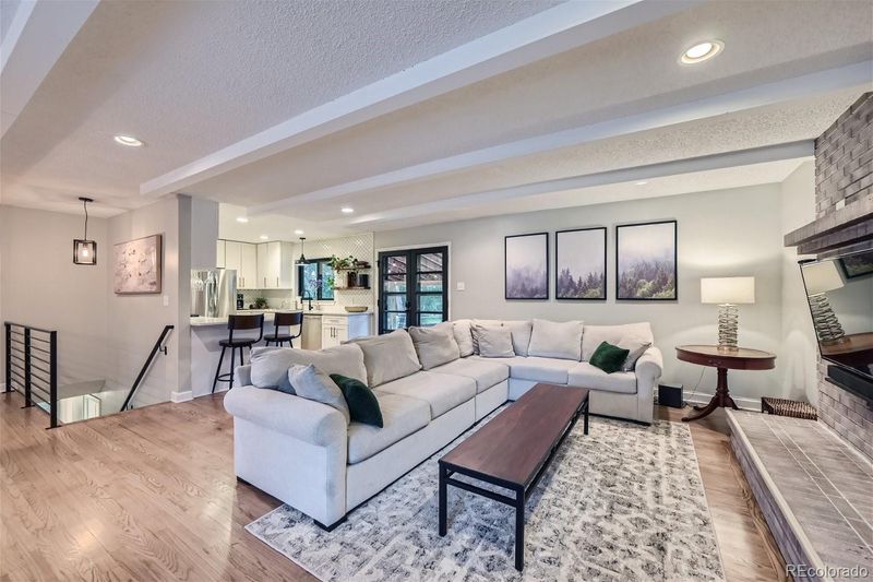 5986 Brooks Dr, Arvada, CO 80004