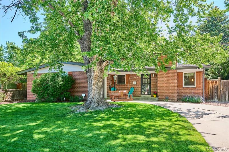 1944 S Kearney Way, Denver, CO 80224