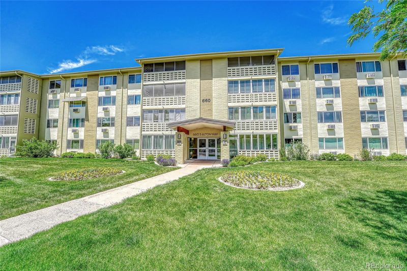 660 S Alton Way #1D, Denver, CO 80247
