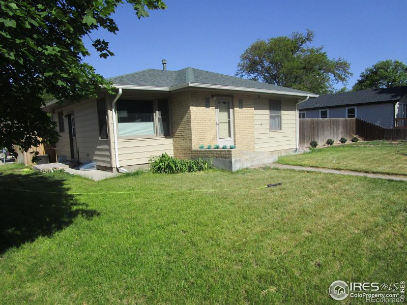 215 13th St, Burlington, CO 80807