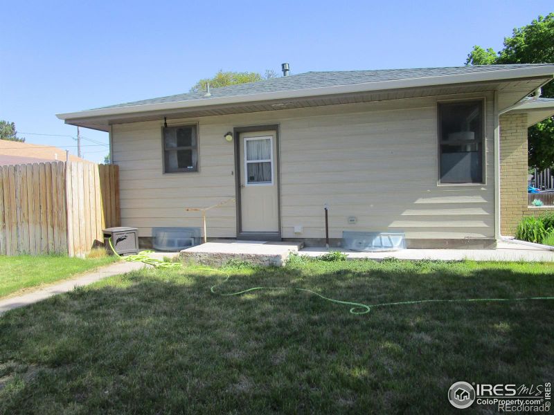 215 13th St, Burlington, CO 80807