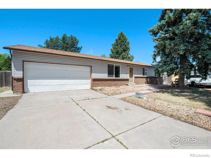 15903 E Bates Pl, Aurora, CO 80013