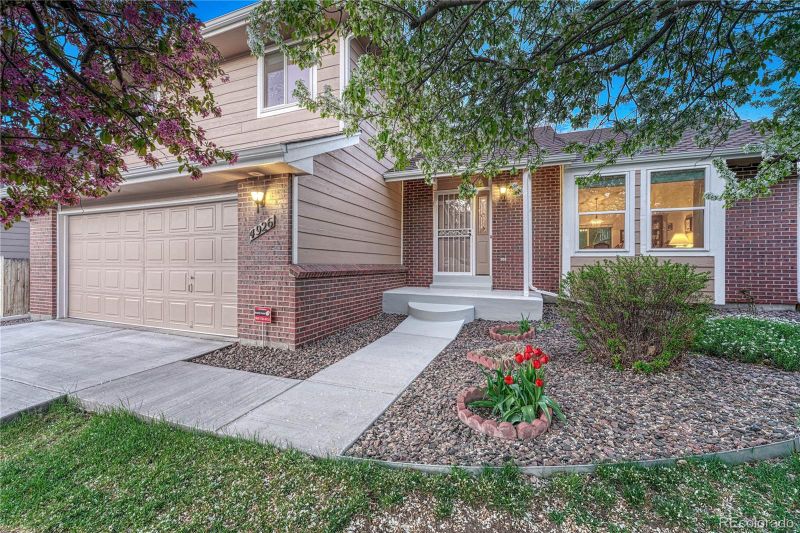 4926 S Crystal St, Aurora, CO 80015