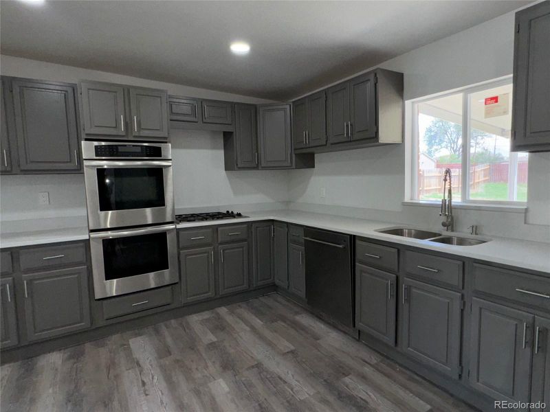 13606 E 7th Ave, Aurora, CO 80011