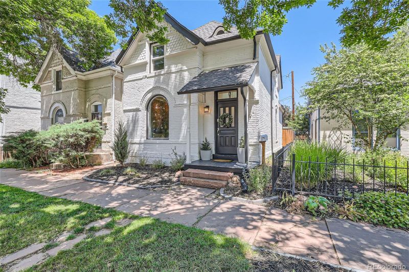 817 27th St, Denver, CO 80205