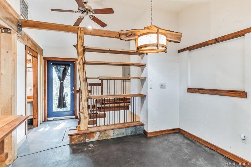 2933 W Short Pl, Denver, CO 80204