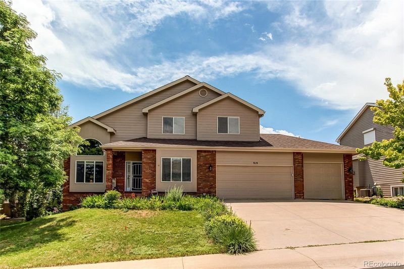 919 Benson Ln, Fort Collins, CO 80525