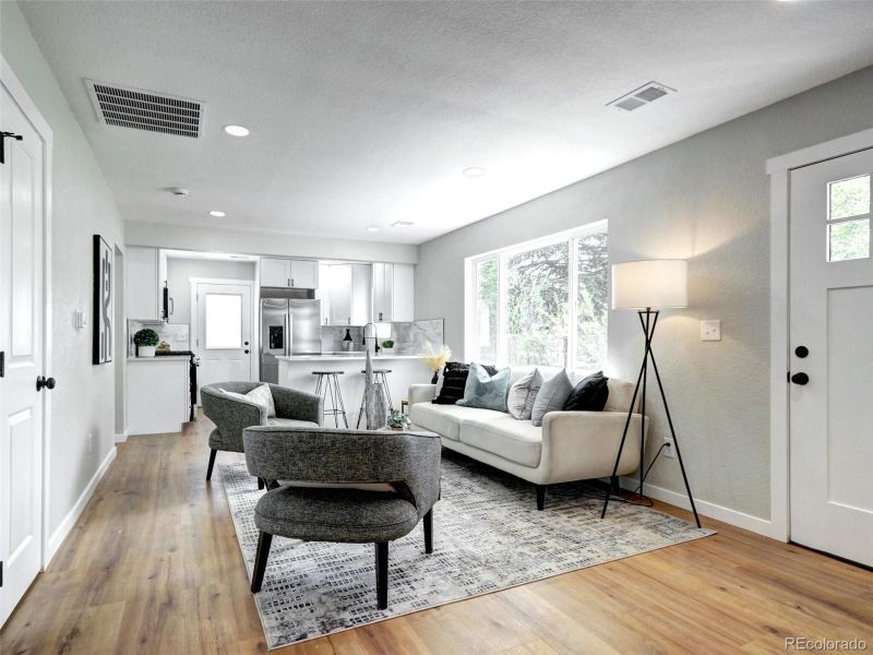 880 S Tejon St, Denver, CO 80223