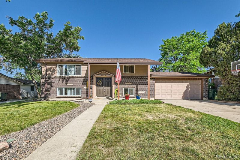 9577 Pelon Dr, Northglenn, CO 80260