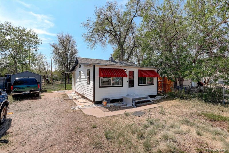 1323 3rd Ave, Greeley, CO 80631