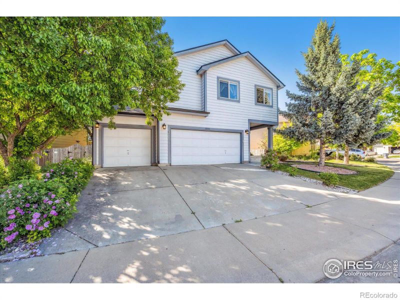 1306 Carnation Cir, Longmont, CO 80503